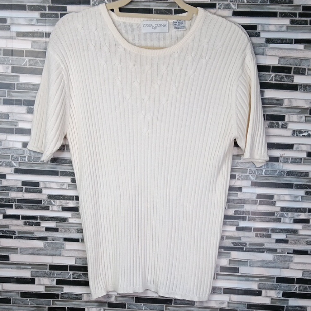 Vintage Casual Corners L/G Ivory Short Sleeve Ribbed Knit Top Hong Kong